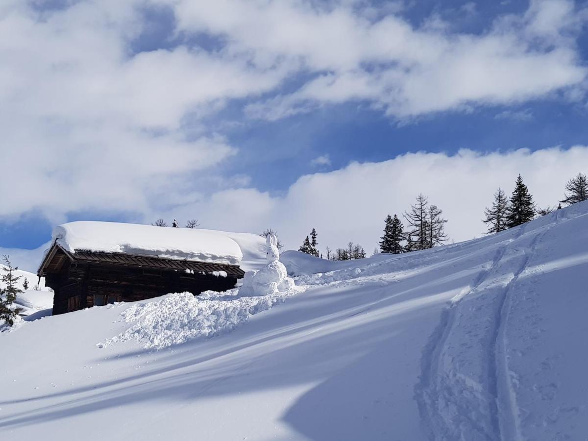 Chalet Biene - Swiss Alp Chalet With Sauna And Jacuzzi อุลริเชน ภายนอก รูปภาพ